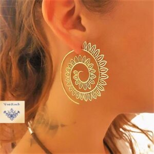 Dainty Leaf Hoops