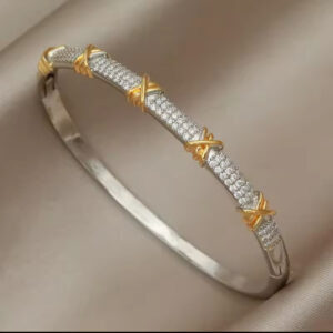 Crystal cross